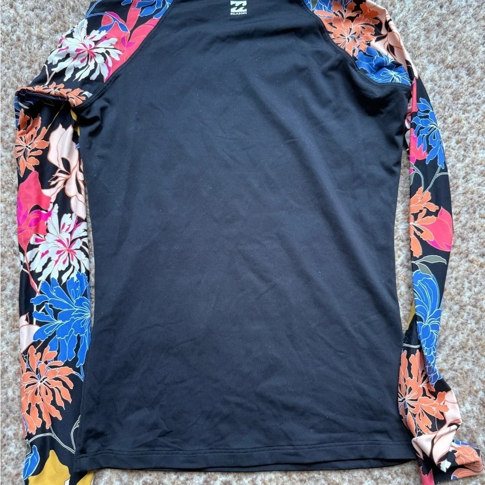 Billabong Women’s Long Sleeve Swim Rashguard Size xs - Picture 2 of 4